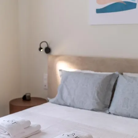 Large 2bedroom, 2bathroom Flat With Dining Space & Free Parking * Athens