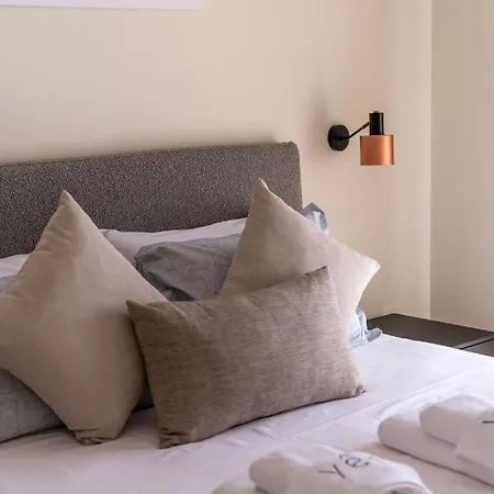 Large 2bedroom, 2bathroom Flat With Dining Space & Free Parking Athens