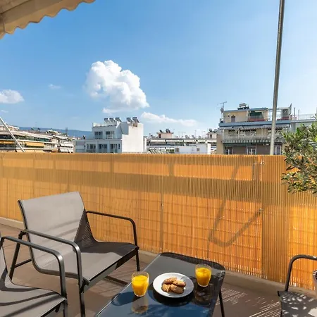 Large 2bedroom, 2bathroom Flat With Dining Space & Free Parking *